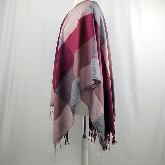 Woolrich Delphine Plum Plaid Open Wrap Poncho - Picture 6 of 10